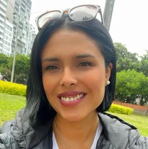 Mayra Meyer consultora numerológica. Te ayudo a mejorar tu vida con numerología,